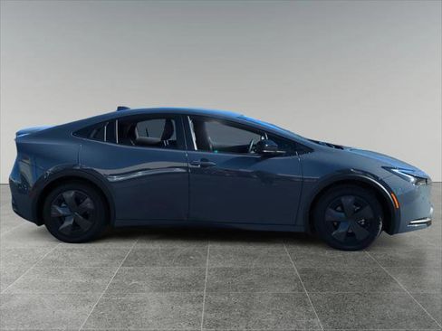 Certified 2025 Toyota Prius Limited image 6