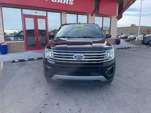 Used 2021 Ford Expedition XLT image 4