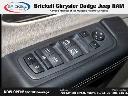 Used 2022 Chrysler Pacifica Touring-L image 26