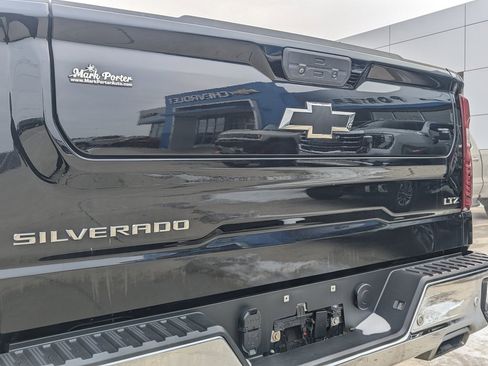 Used 2022 Chevrolet Silverado 1500 LTZ image 10