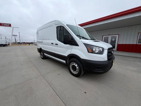 Used 2020 Ford Transit 250 Medium Roof image 2