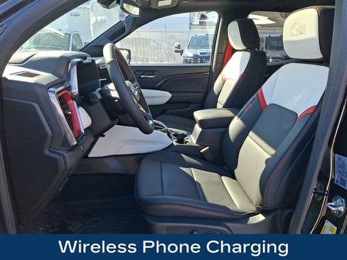 Used 2026 GMC Canyon AT4 w/ Technology Plus Package image 18