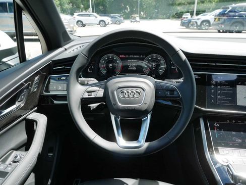 Used 2025 Audi Q7 2.0T Premium Plus w/ Premium Plus Package AWD/4WD image 14