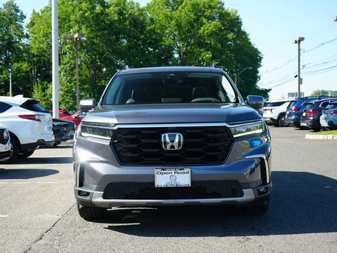 Used 2023 Honda Pilot Elite image 2
