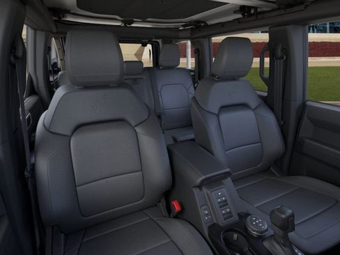 New 2026 Ford Bronco Outer Banks w/ Sasquatch Package image 10
