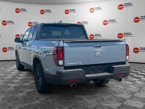 Used 2023 Honda Ridgeline Sport image 3
