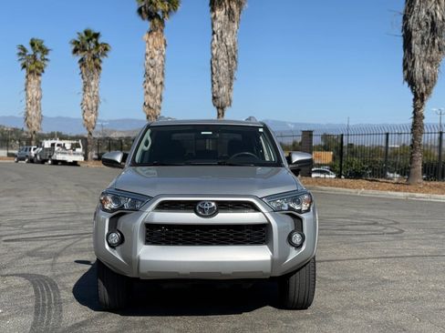 Used 2018 Toyota 4Runner SR5 image 2
