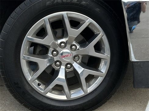 Used 2017 GMC Sierra 1500 SLT w/ Enhanced Driver Alert Package image 11