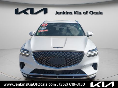 Used 2023 Genesis GV70 2.5T w/ Advanced Package image 9