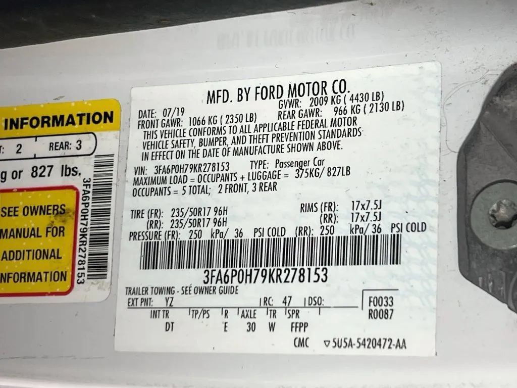 Used 2019 Ford Fusion SE FWD image 31