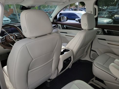 New 2026 Buick Enclave Avenir w/ Super Cruise Package FWD image 15