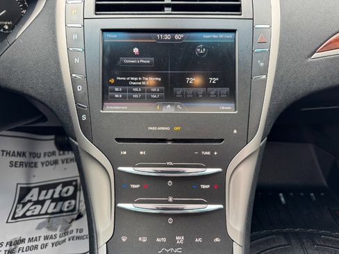 Used 2016 Lincoln MKZ 4dr Sdn AWD w/ Equipment Group 300A Reserve image 21