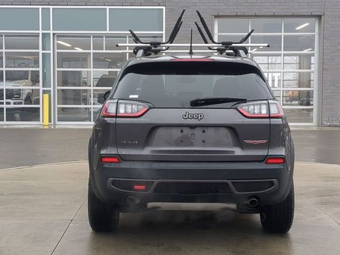 Used 2020 Jeep Cherokee Trailhawk w/ Cold Weather Group image 7