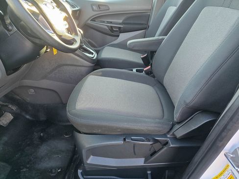 Used 2022 Ford Transit Connect XL image 11