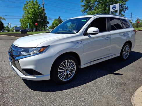 Used 2019 Mitsubishi Outlander SEL AWD/4WD image 3
