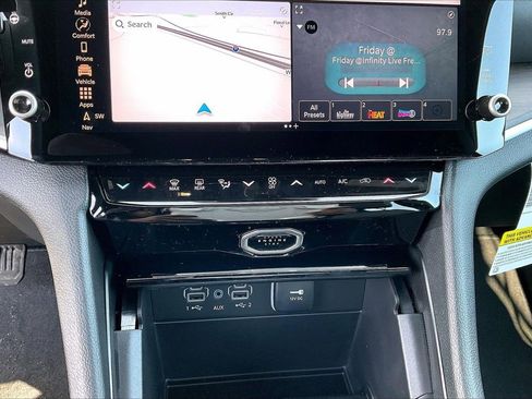 New 2026 Jeep Grand Cherokee Limited w/ Limited Altitude Package AWD/4WD image 18
