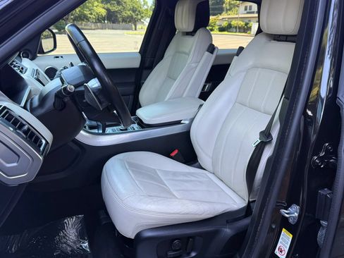 Used 2019 Land Rover Range Rover Sport Supercharged AWD/4WD image 16