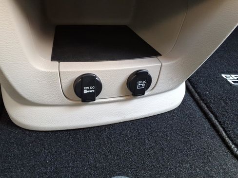 Used 2017 Dodge Grand Caravan SE w/ Power Window Group FWD image 11