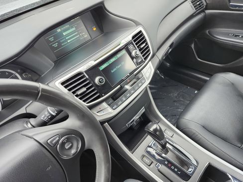 Used 2014 Honda Accord EX-L image 30