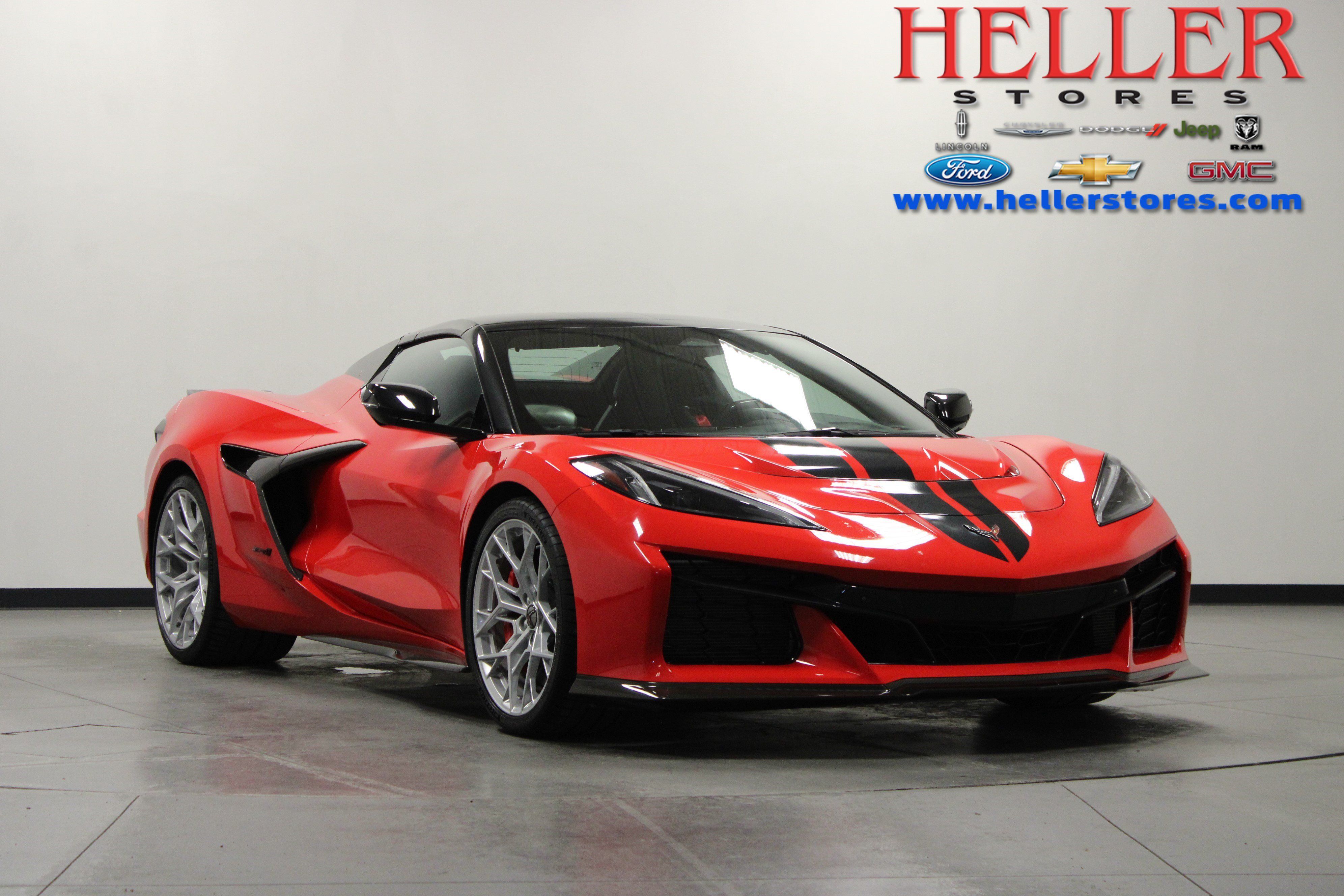 Used 2025 Chevrolet Corvette ZR1 RWD image 1
