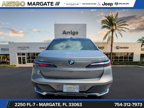 Used 2024 BMW 740i RWD image 7