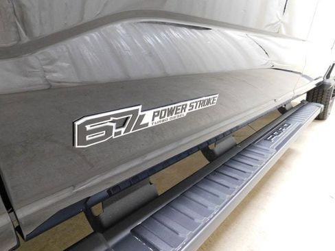 New 2026 Ford F250 Lariat w/ Black Appearance Package image 7