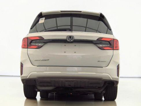 Used 2025 Honda Odyssey Sport-L image 7