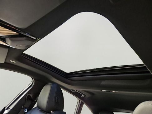 Used 2025 BMW i4 xDrive40i w/ Parking Assistance Package image 15