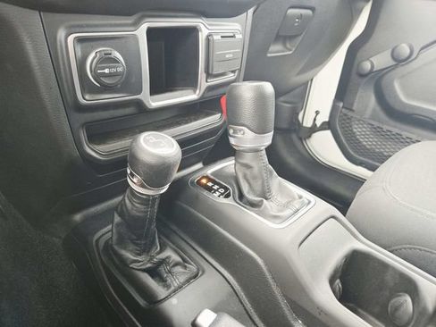 Used 2023 Jeep Wrangler Unlimited Sport AWD/4WD image 26