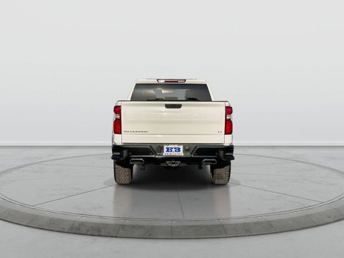 Used 2020 Chevrolet Silverado 1500 LT Trail Boss w/ Safety Package AWD/4WD image 7