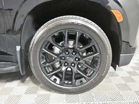 Used 2024 Chevrolet Tahoe RST w/ Luxury Package AWD/4WD image 11