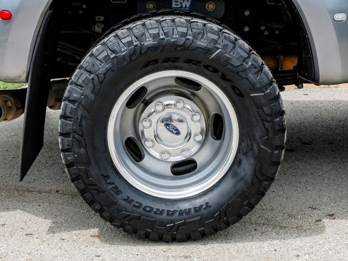 Used 2023 Ford F350 Lariat w/ FX4 Off-Road Package AWD/4WD image 60