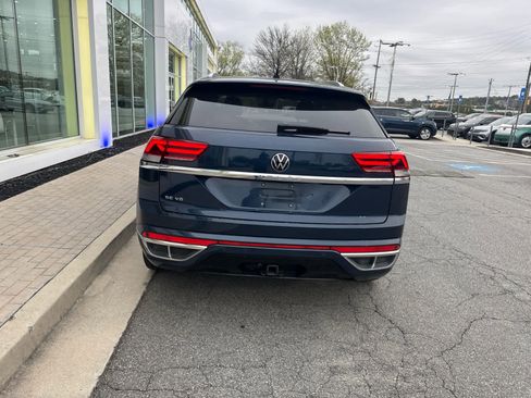 Used 2021 Volkswagen Atlas Cross Sport SE w/ Panoramic Sunroof Package image 6