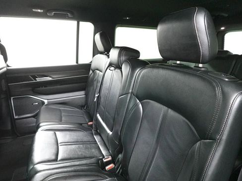 Used 2024 Jeep Wagoneer L Series III w/ Flexible Seating Group image 26