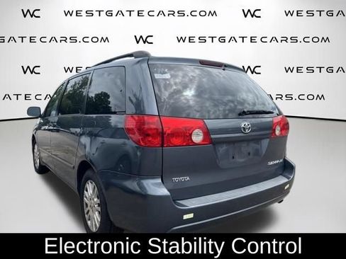 Used 2008 Toyota Sienna XLE FWD image 11