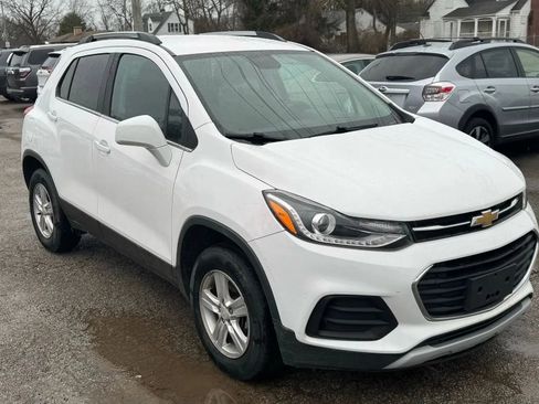 Used 2020 Chevrolet Trax LT AWD/4WD image 6