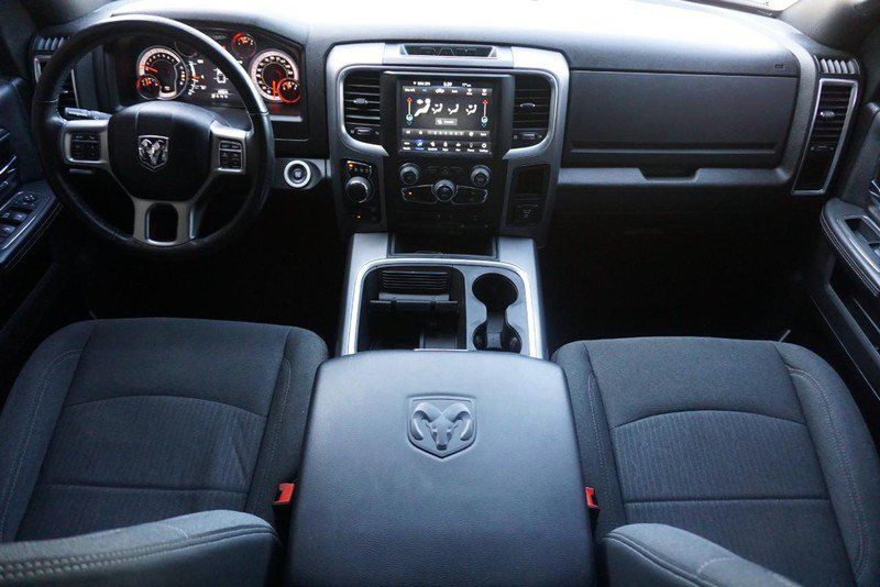 Used 2022 RAM 1500 Warlock AWD/4WD image 32