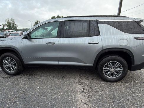 New 2026 Chevrolet Traverse LT w/ Driver Confidence Package FWD image 11