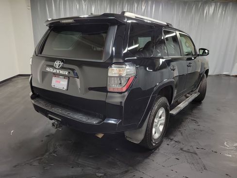 Used 2020 Toyota 4Runner SR5 image 8