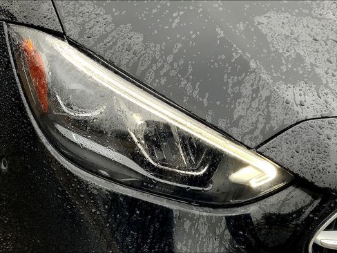Used 2022 Mercedes-Benz C 300 Sedan image 27