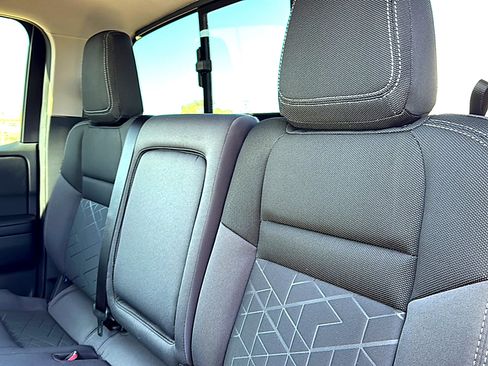 New 2026 Nissan Frontier SV w/ SV Convenience Package image 16