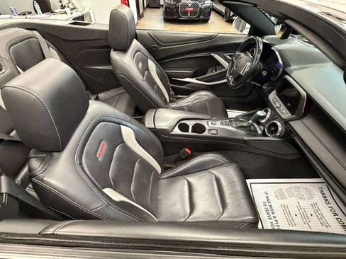 Used 2019 Chevrolet Camaro SS image 72
