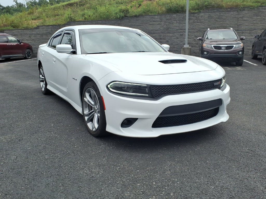 Used 2022 Dodge Charger R/T RWD image 4