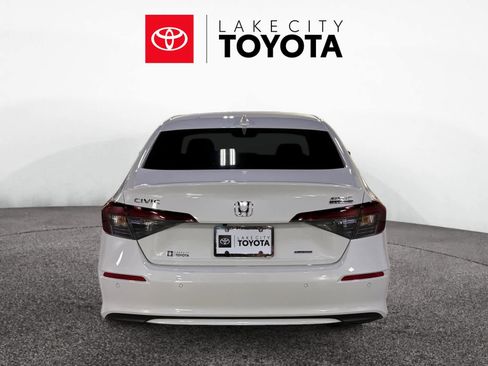 Used 2025 Honda Civic Sport Touring image 6