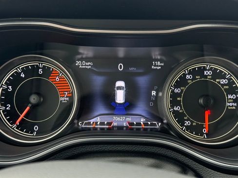 Used 2020 Jeep Cherokee Limited image 22