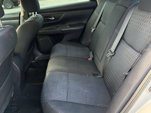 Used 2016 Nissan Altima 2.5 S w/ Power Driver Seat Package image 11