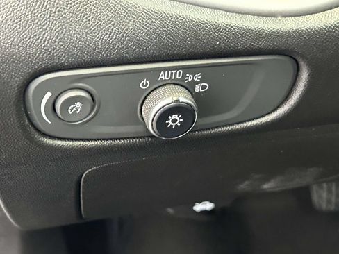 Used 2024 Chevrolet Malibu LT FWD image 18