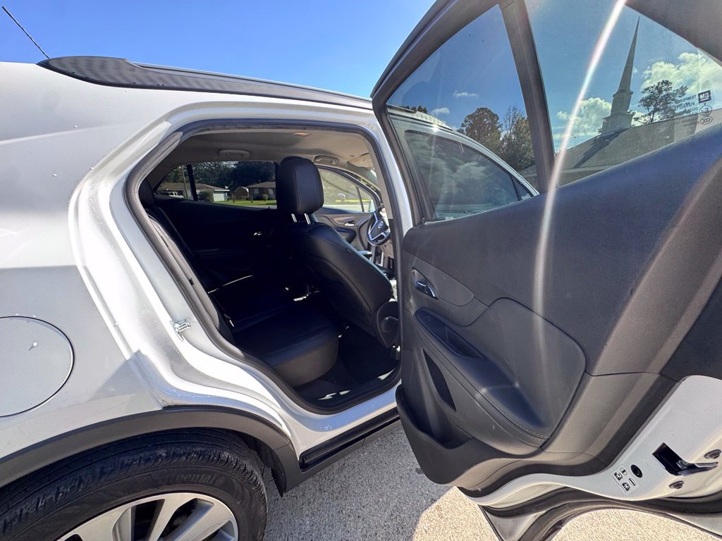 Used 2020 Buick Encore Preferred FWD image 20