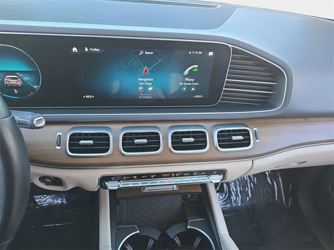 Used 2020 Mercedes-Benz GLE 350 4MATIC image 23