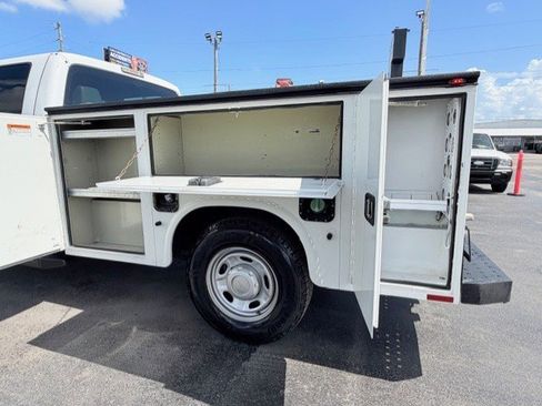 Used 2015 Ford F350 XL image 12